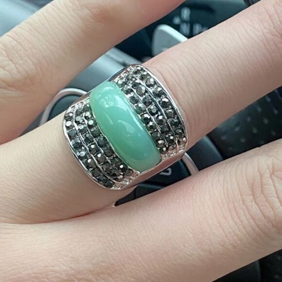 Retro Marcasite Resin Wide Band Ring - Picture 12 of 16